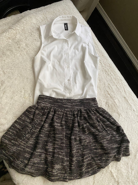 "Secretary" Outfit from Very First Live-Stream!