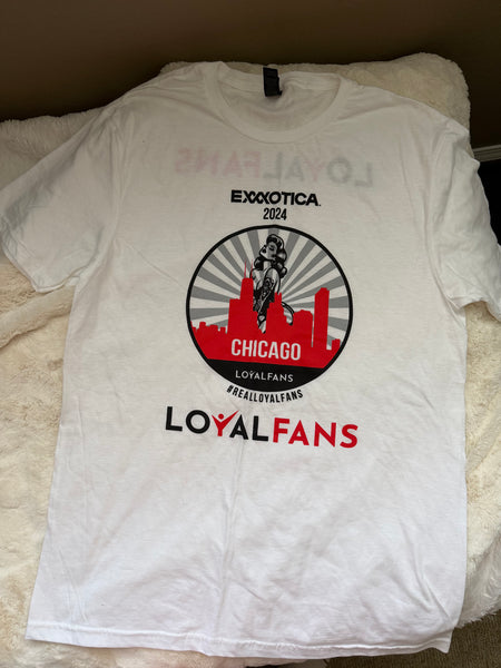 White Convention T-Shirt w/ Autograph/Pics